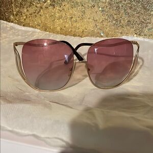 Chic Pink Sunglasses